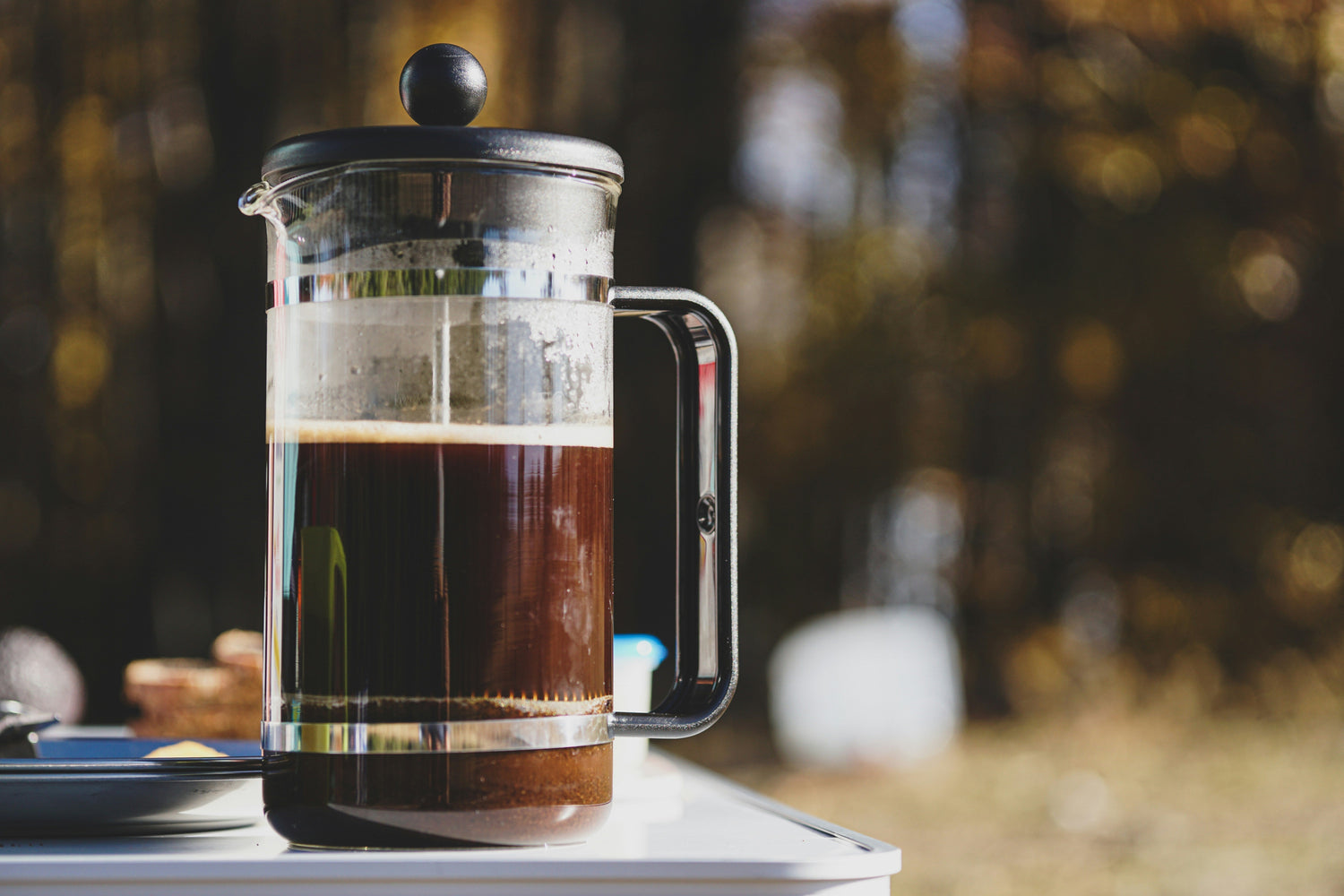 Die perfekte Kaffeezubereitung mit der Pressstempelkanne (French Press)